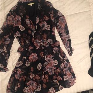 Gianni Bini floral long sleeve dress